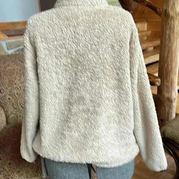 Comfortable pink women’s fleece pull over! - Picture 4 of 5